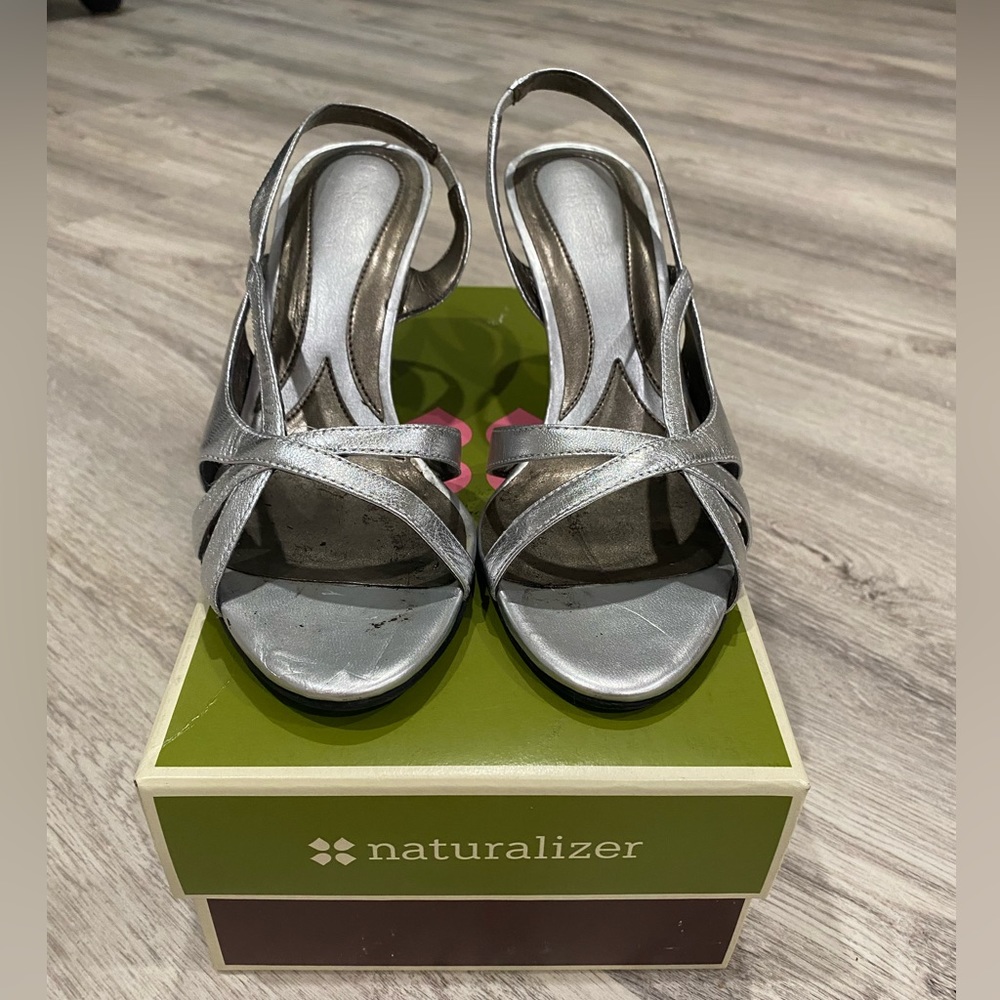 GUC Naturalizer Dress Shoes